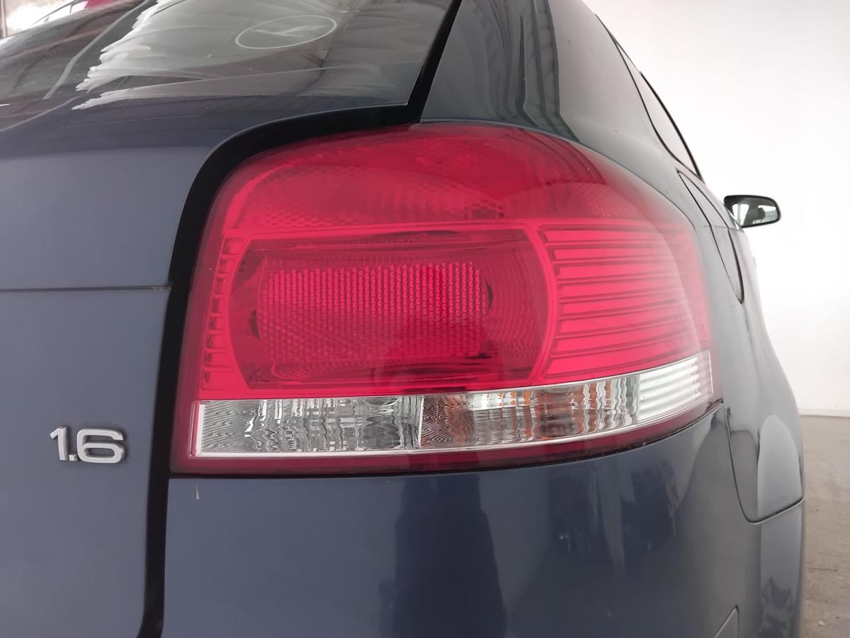 Audi A3 8P 3-t&uuml;rig R&uuml;ckleuchte Heckleuchte Schlussleuchte rechts Depo BJ2006