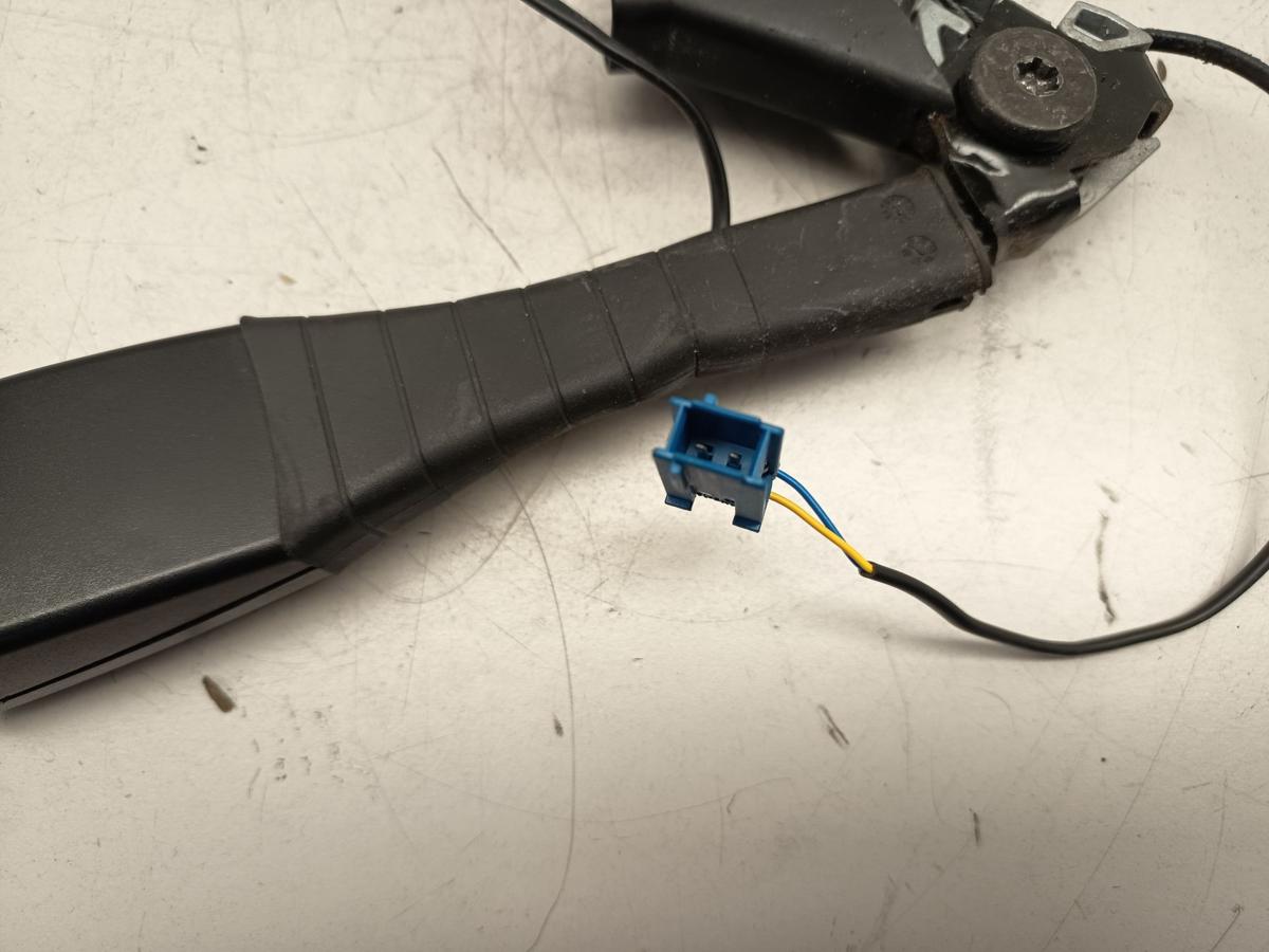 Opel Corsa D original Gurtschloss Straffer vorn links Fahrersitz Bj 2007