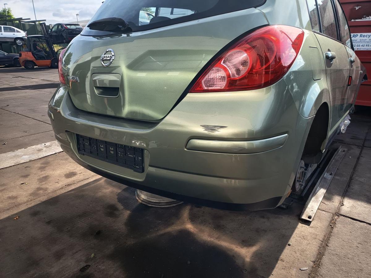 Nissan Tiida C11 orig Stoßfänger hinten J40 Green Flash Metallic Bj 2008