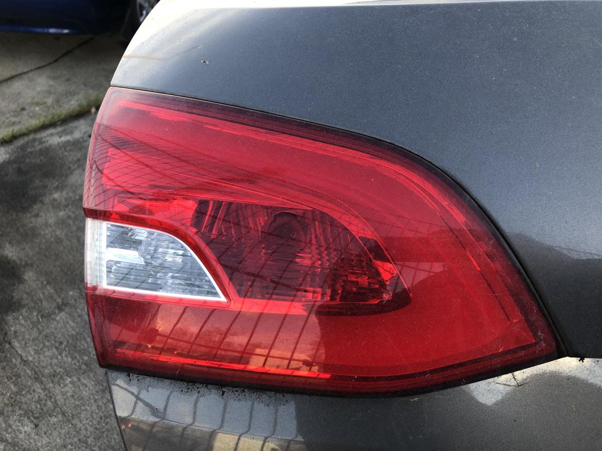 Peugeot 308 SW T9 R&uuml;ckleuchte innen links R&uuml;cklicht R&uuml;ckscheinwerfer