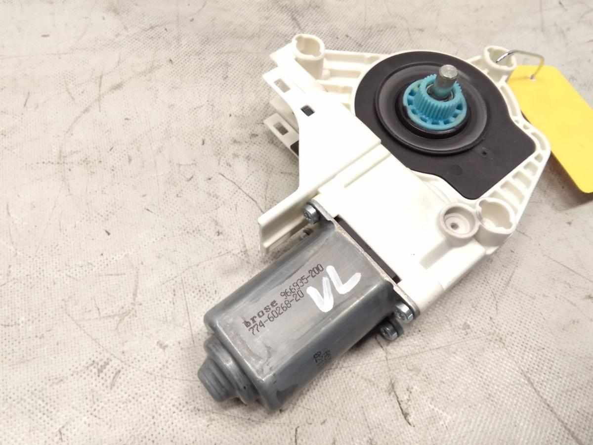 Audi A4 8K B8 original Fensterhebermotor vorn links Bj.2010