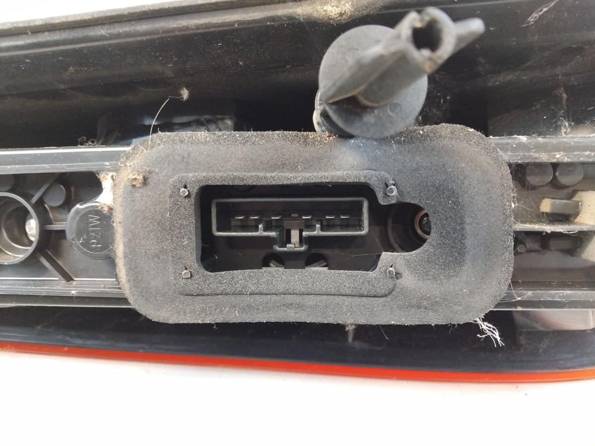 Ford C-Max 1 Facelift original R&uuml;ckleuchte Heckleuchte rechts BJ2008