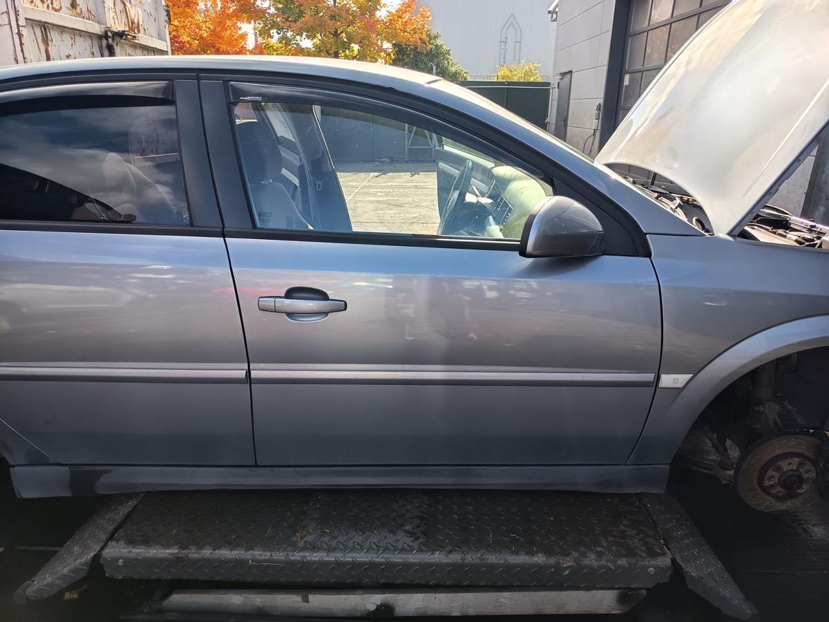 Opel Vectra C original Tür vorn rechts Beifahrer Z163 Lichtsilber Bj 2004