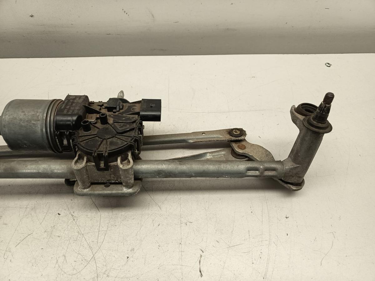 Seat Ibiza 6J Kombi original Wischermotor vorne mit Gest&auml;nge Baujahr 2011