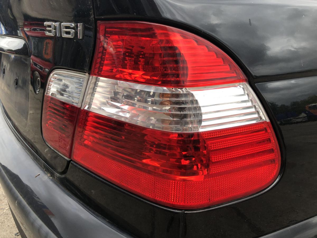 BMW 3er E46 Facelift R&uuml;ckleuchte rechts R&uuml;cklicht Heckleuchte Limousine ab 01
