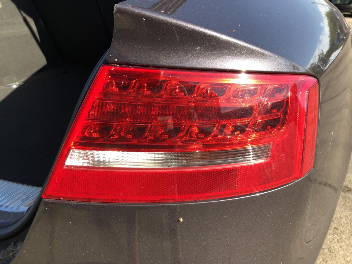 Audi A5 8T Sportback R&uuml;ckleuchte rechts au&szlig;en Ecke R&uuml;cklicht Heckleuchte LED