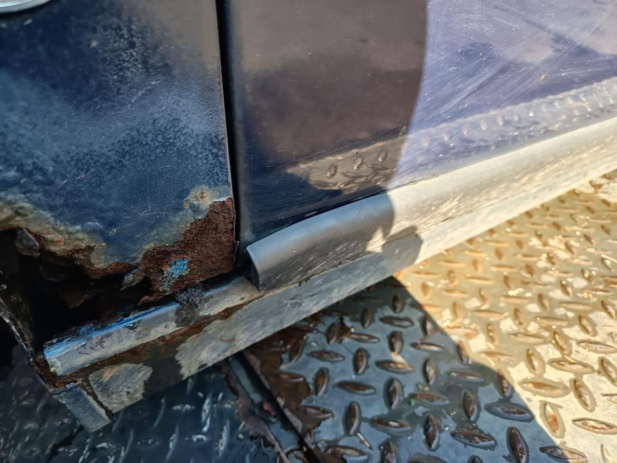 Audi 80 B4 8C original Tür vorn links Fahrer Y5K Brilliantblau Bj 1994