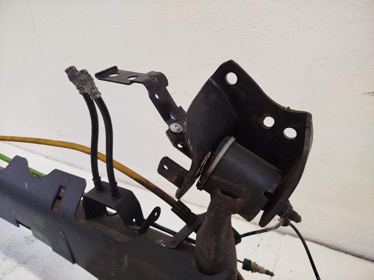 Renault Clio IV X98 TCe90 Hinterachse Achse hinten Achstr&auml;ger Trommelbremse ABS