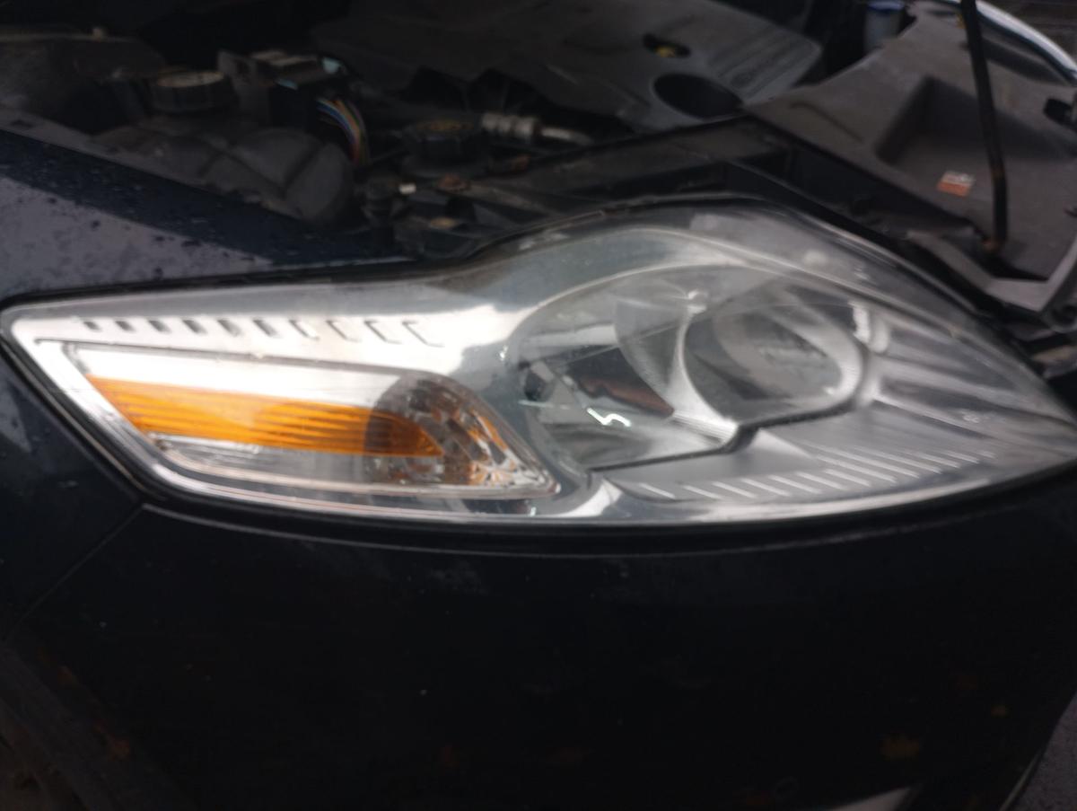 Ford Mondeo IV orig Scheinwerfer rechts Halogen vor Facelift Bj 2010