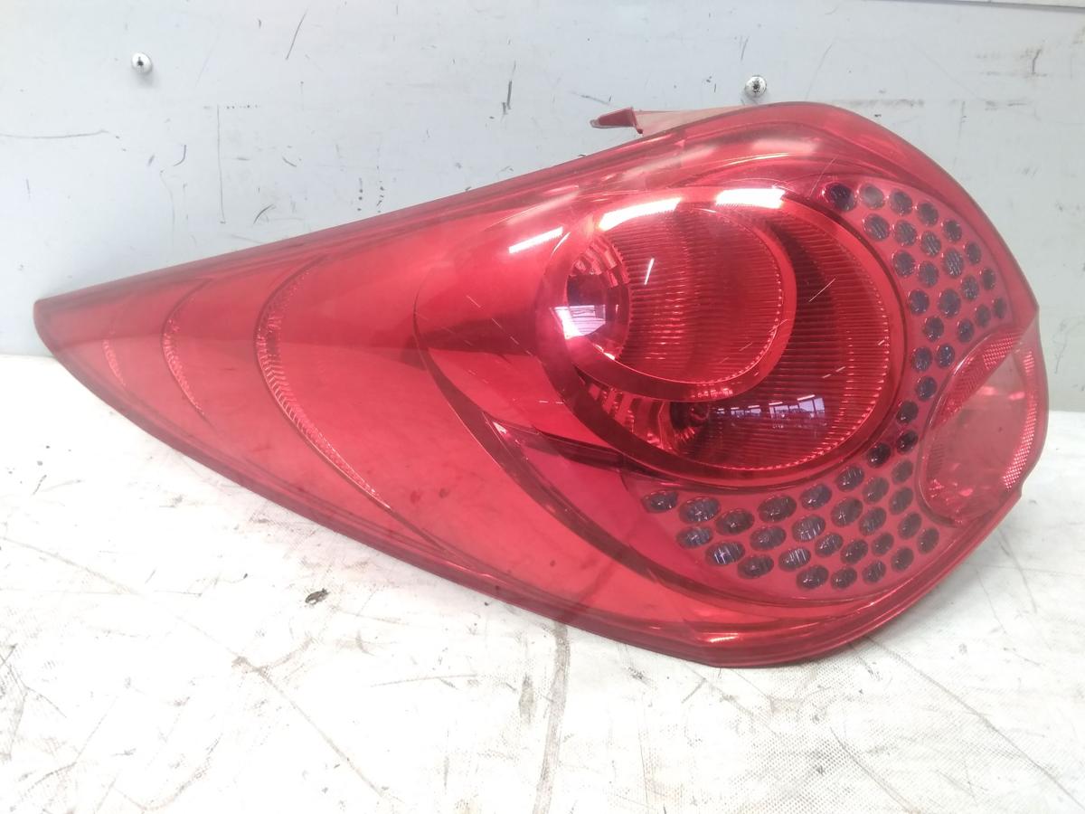 Peugeot 207 SW original R&uuml;ckleuchte Heckleuchte Schlussleuchte links rot BJ2009