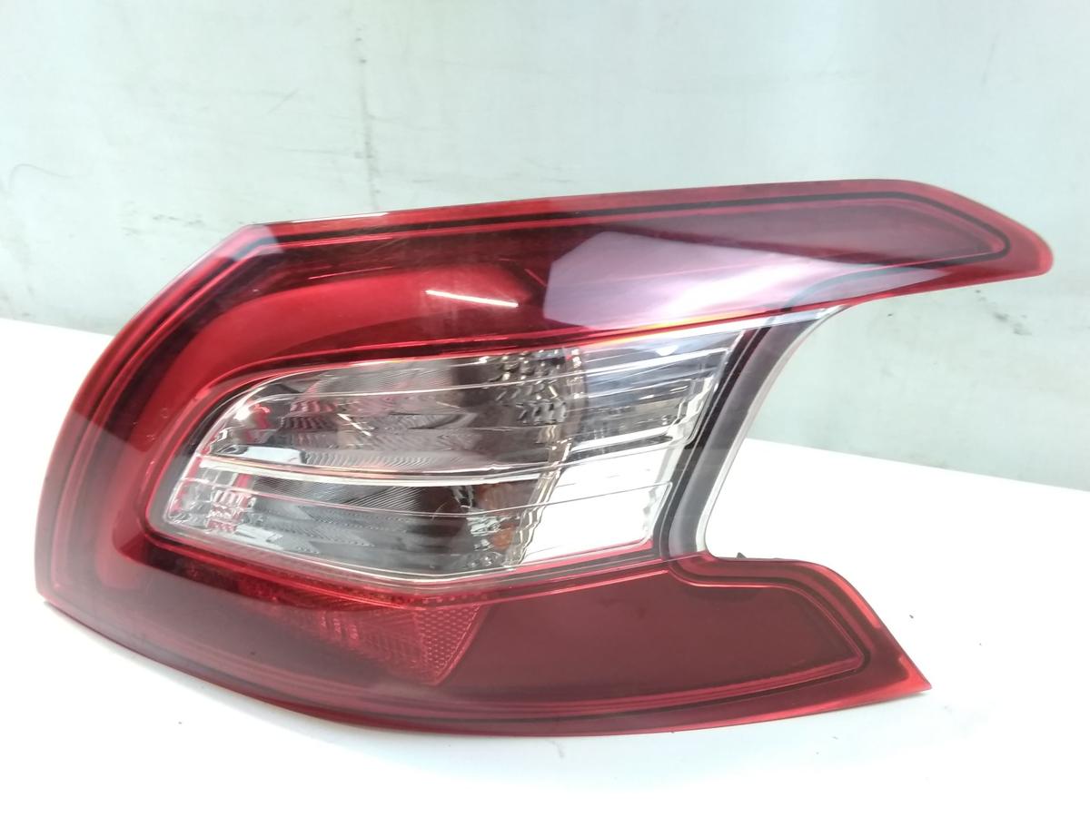 Peugeot 308 II original Rückleuchte Heckleuchte rechts LED Bj.2015