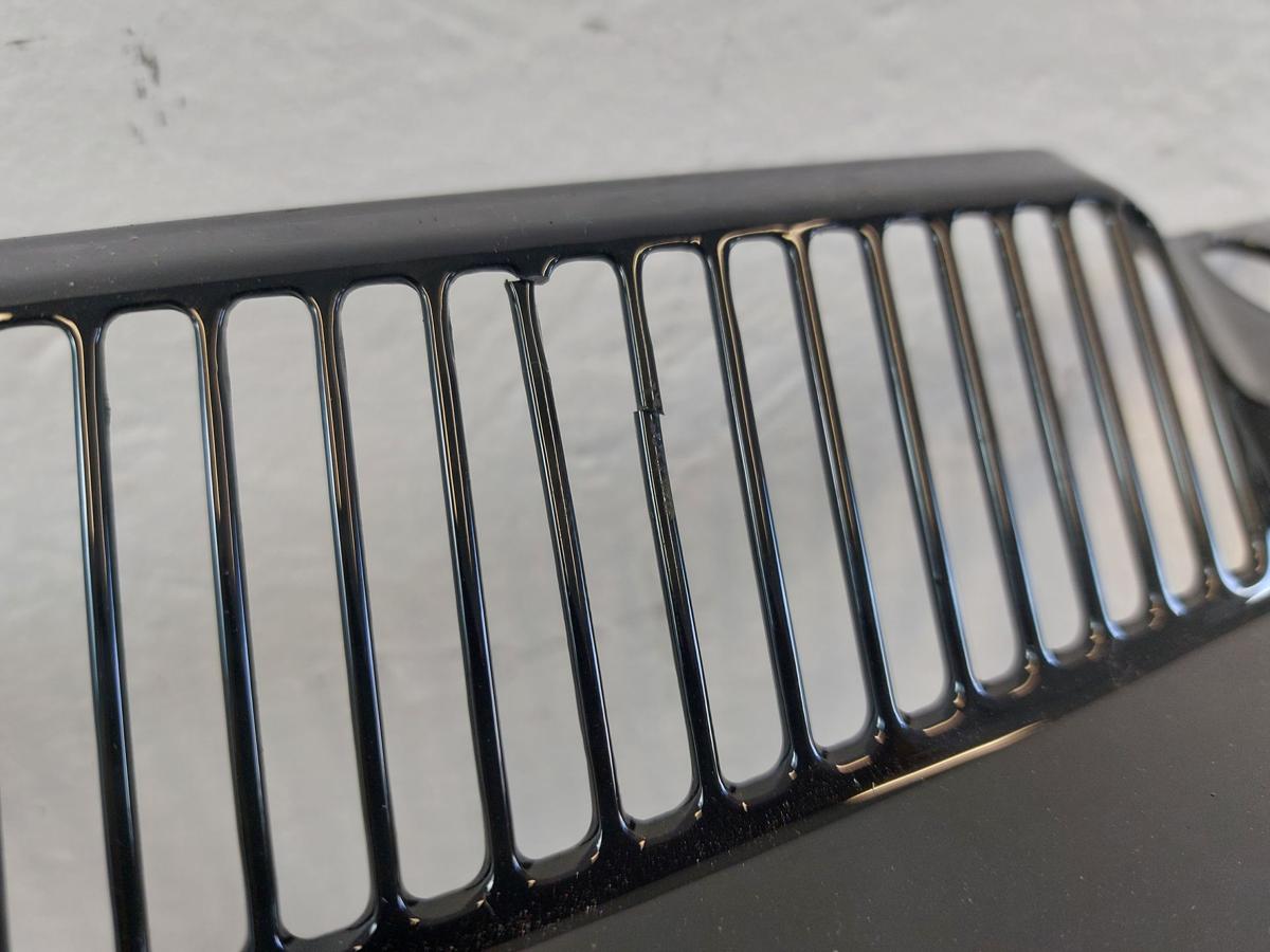 VW Golf VI 6 Kühlergrill Grill Frontgrill kein OEM Teil Nachbau Glanzschwarz