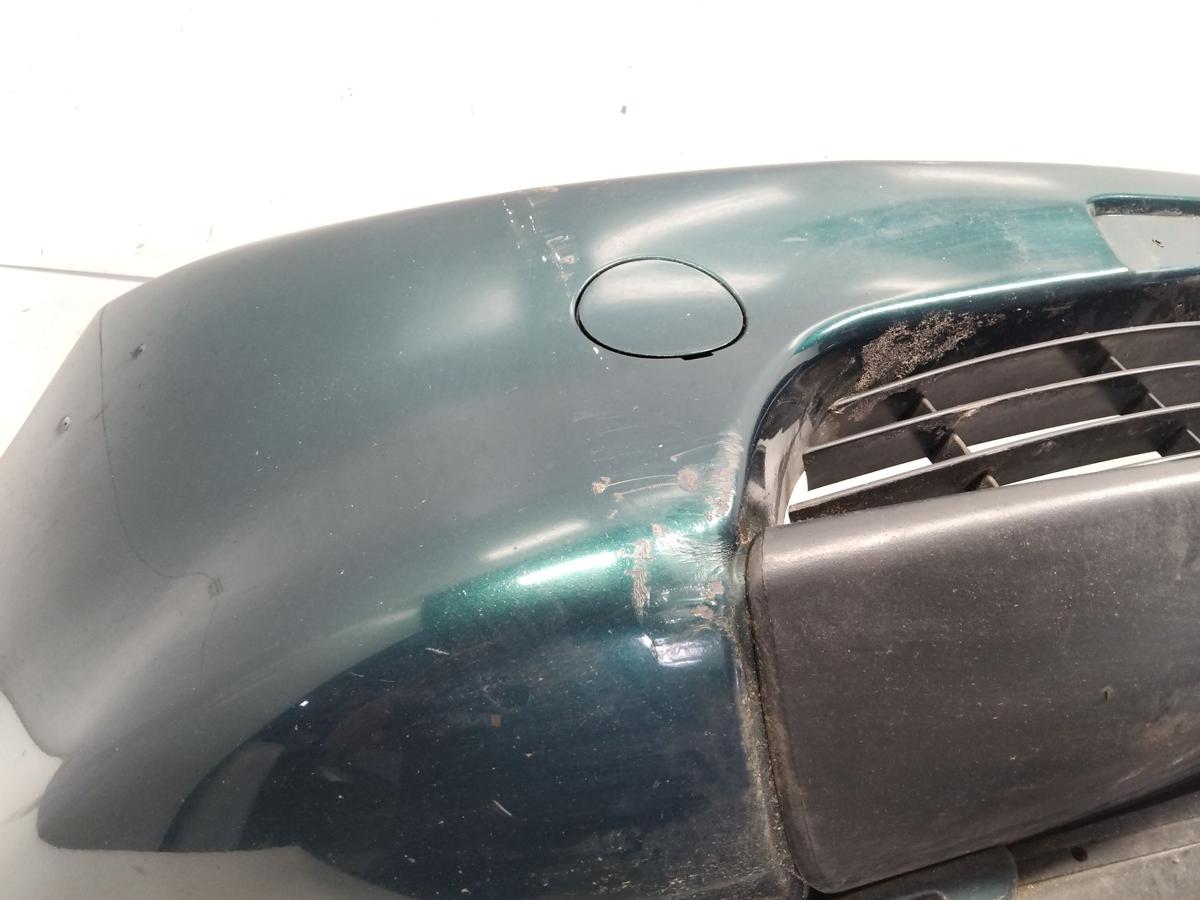 Ford Puma 1 ECT original Sto&szlig;f&auml;nger Sto&szlig;stange vorn Smaragd-Gr&uuml;n BJ1997