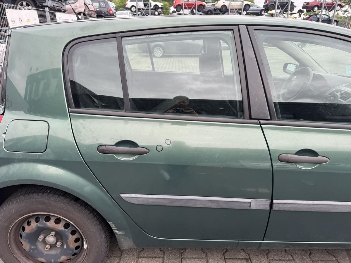 Renault Megane 2 original T&uuml;r hinten rechts D96 Vert Giverny Flie&szlig;heck Rohbau Bj.2004
