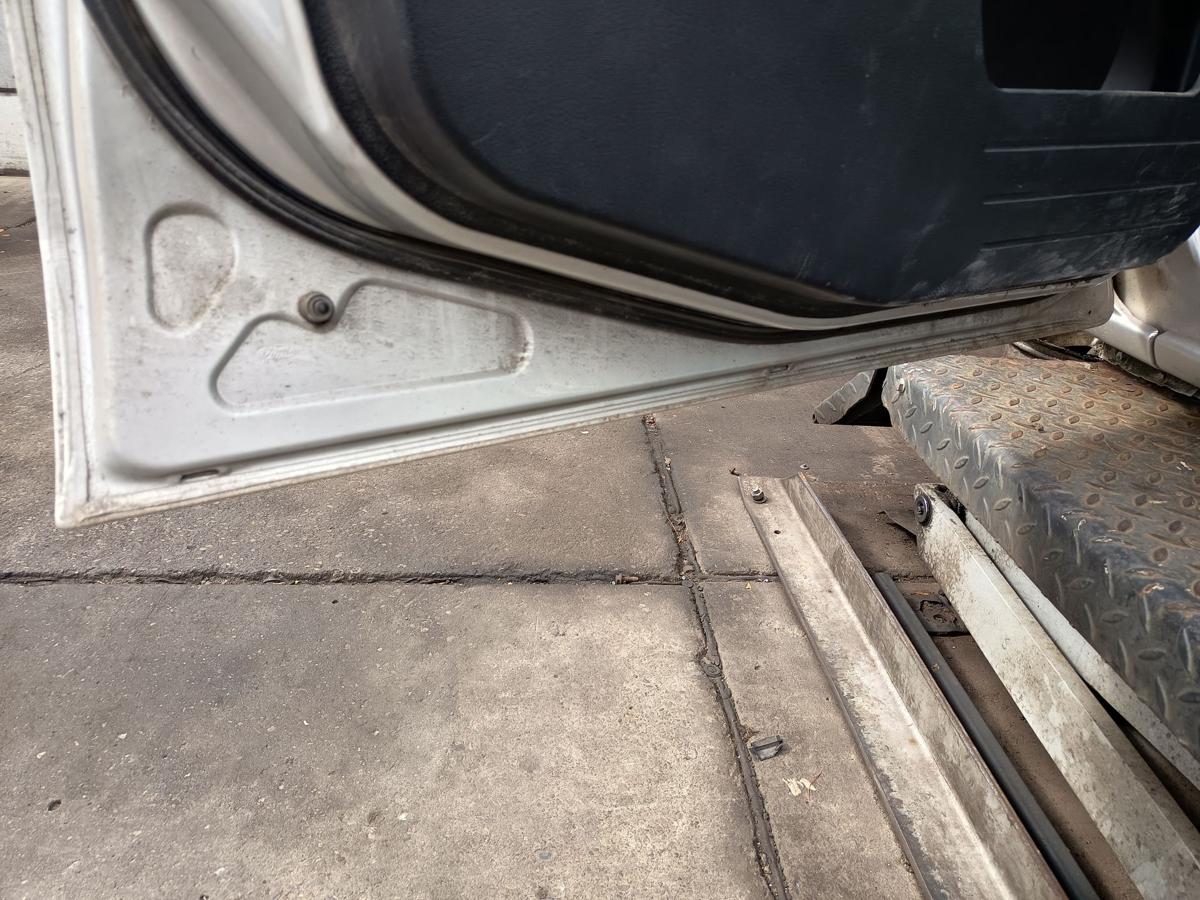Ford Fusion original T&uuml;r Roht&uuml;r vorne links Polar Silber Baujahr 2007