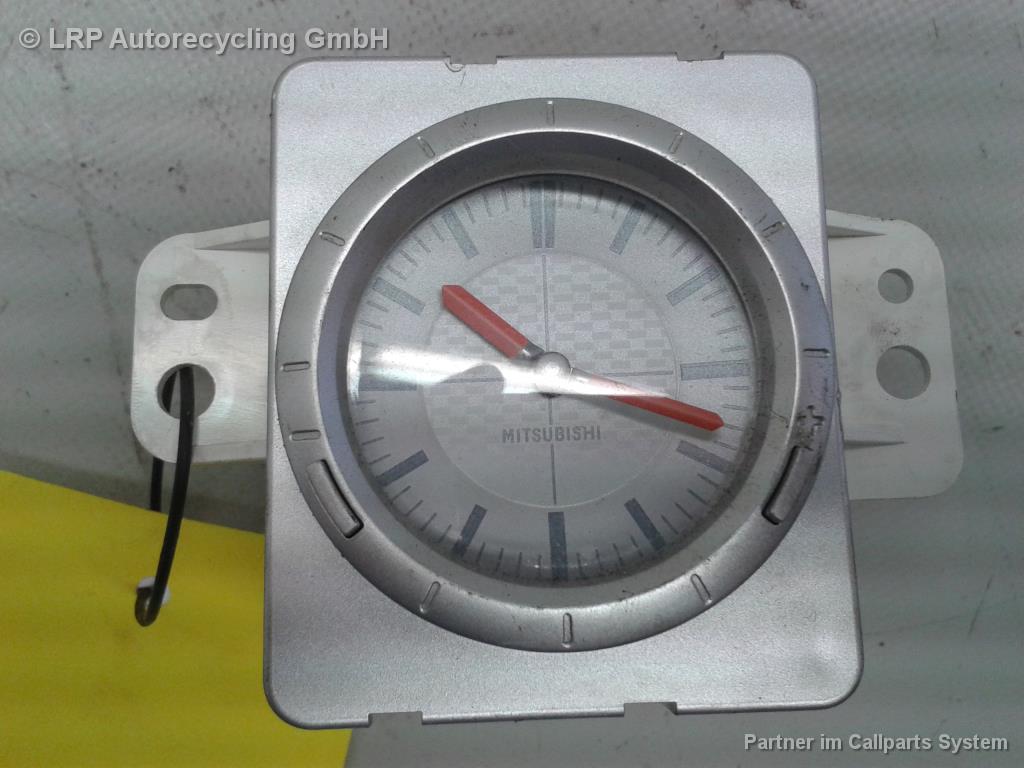 Mitsubishi Outlander CU0 BJ2004 Uhr Analoguhr MR979796