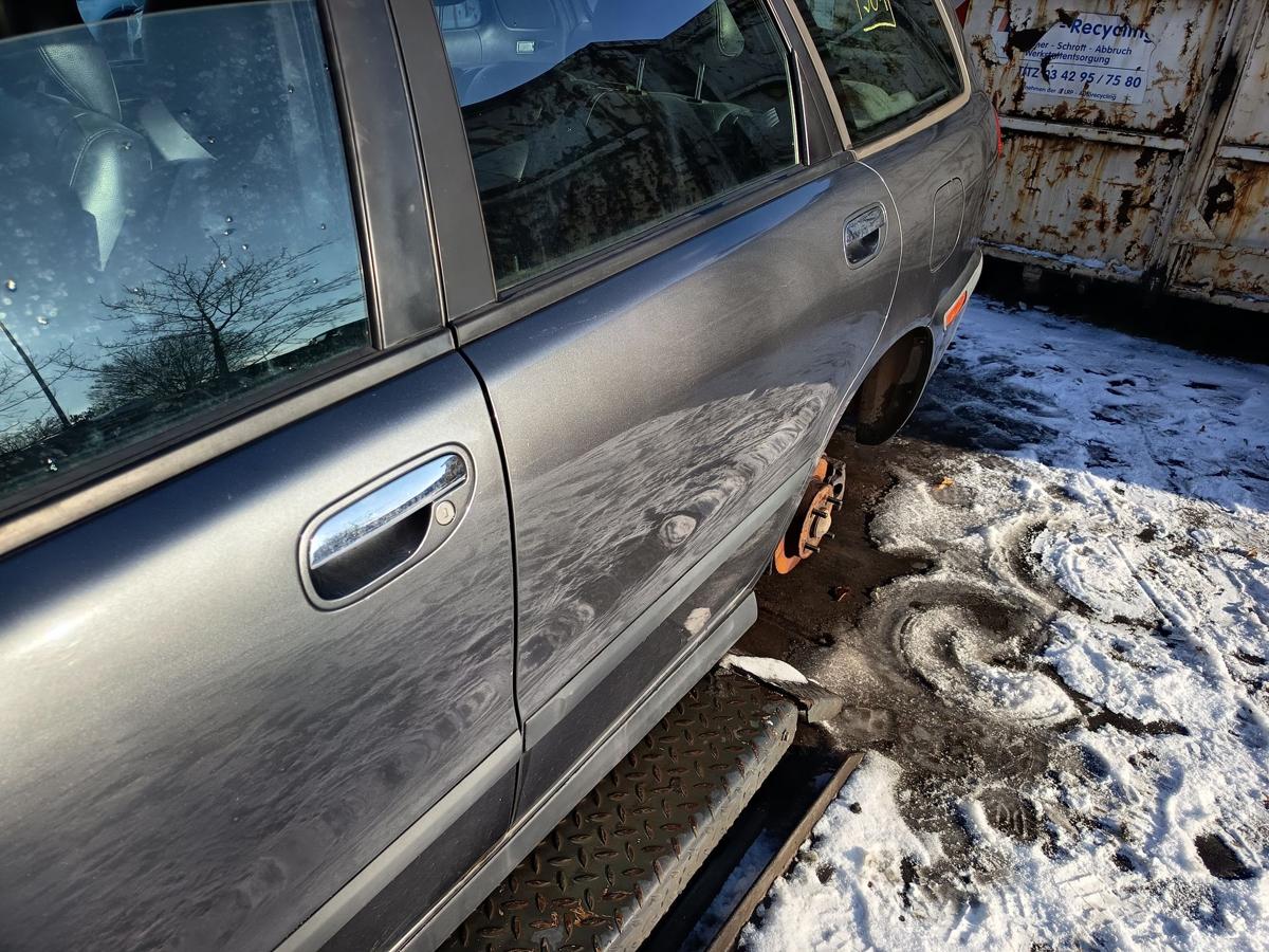 Volvo V40 original T&uuml;r hinten links Fond Titangrau Bj 2001