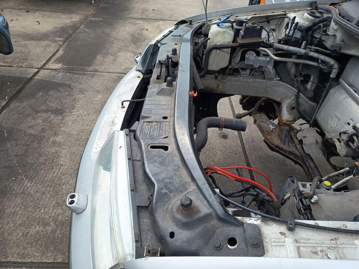 Skoda Octavia 1U original Schlosstr&auml;ger Frontmittelteil 1U0805591N Bj 2003