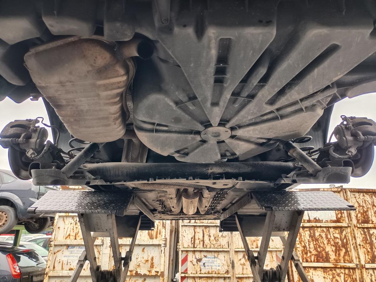 Renault Megane III Kombi orig Hinterachse 2.0 103kW Benzin Bj 2010