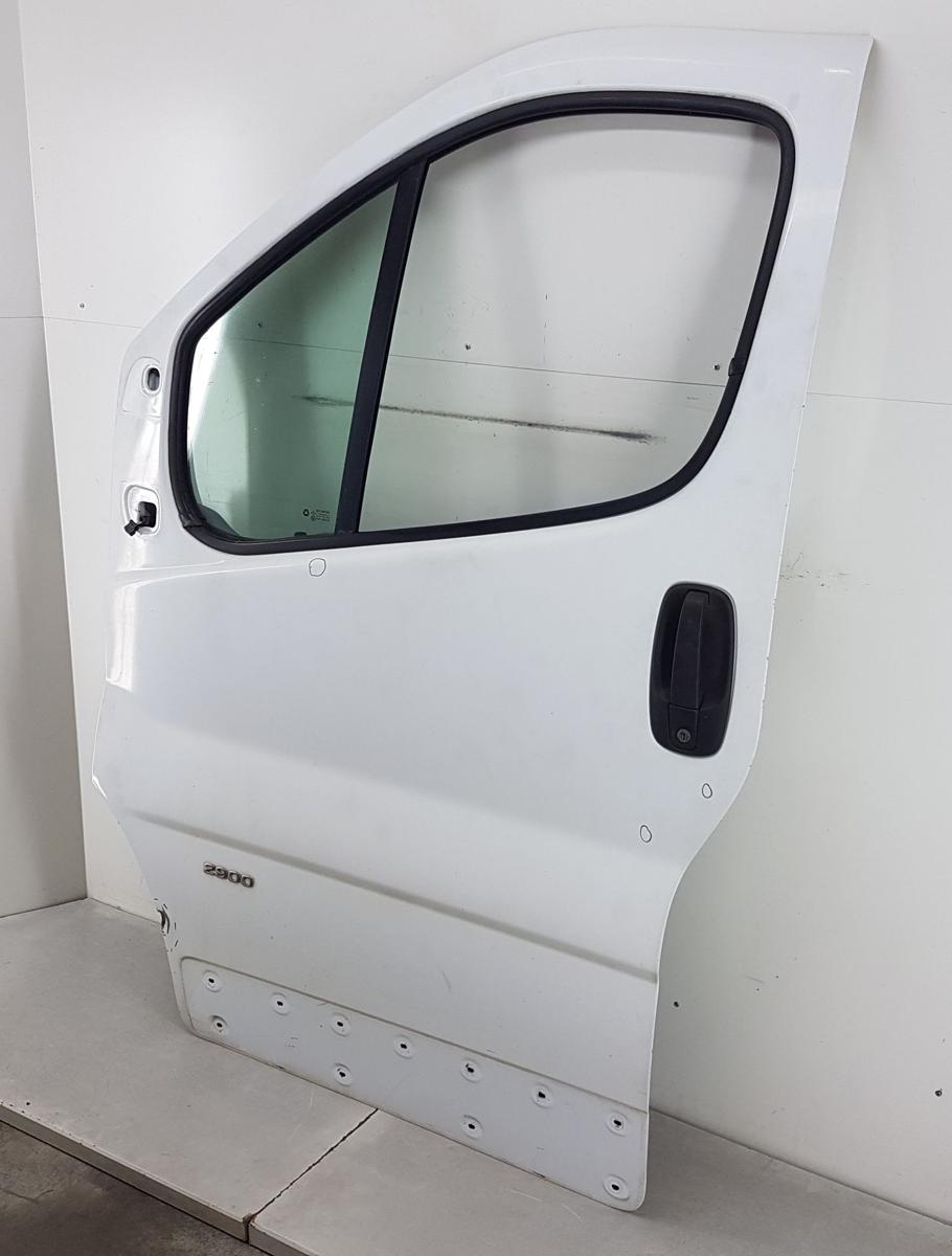 Opel Vivaro Tür vorn links in 10U Casablancaweiss Bj2007