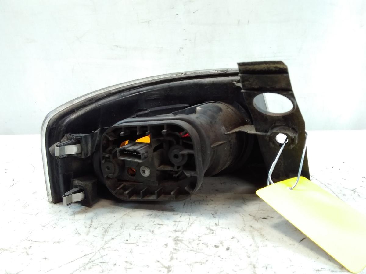 Seat Ibiza 6L original Rückleuchte Heckleuchte rechts Facelift dunkel BJ2007