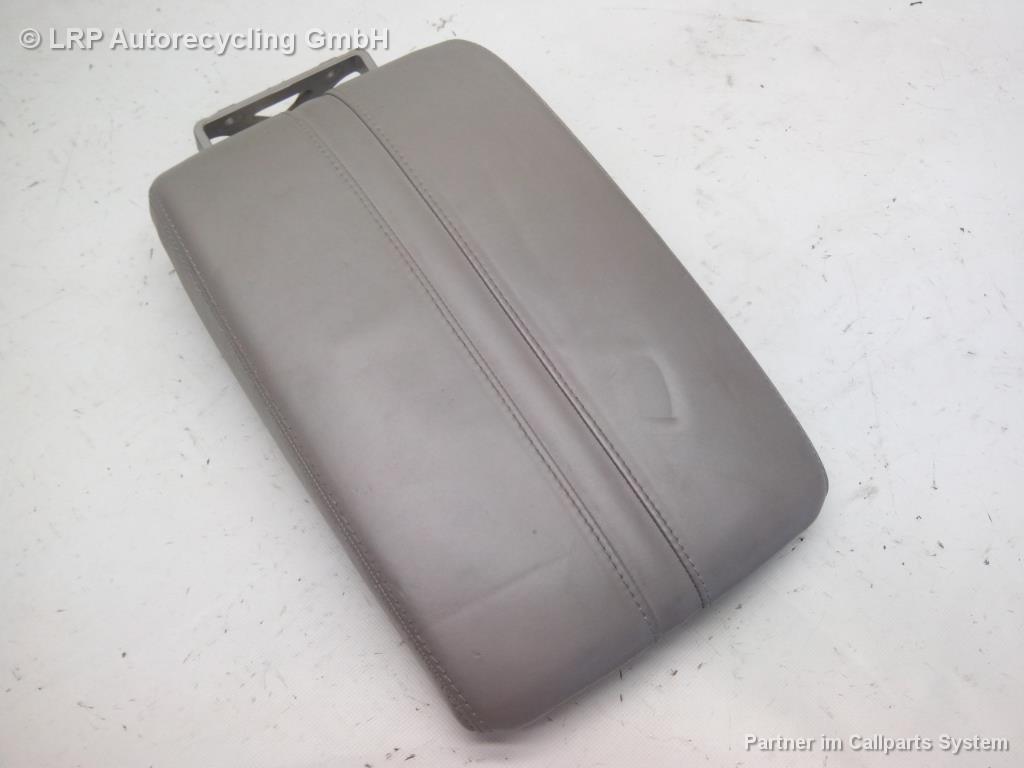 Audi A8 4E Deckel Armlehne vorn Valconaleder