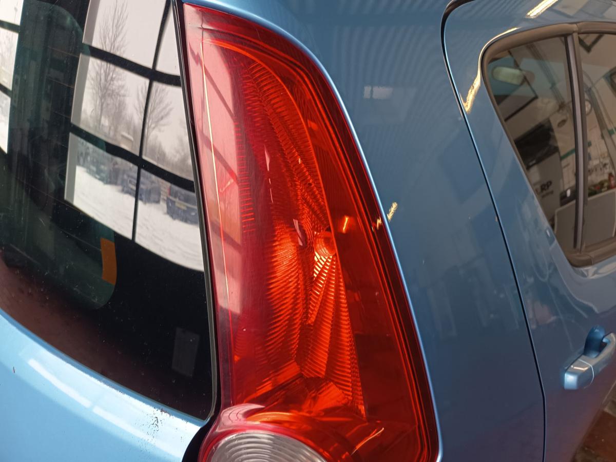 Agila B original R&uuml;ckleuchte rechts Heck Schluss Licht Bj 2008