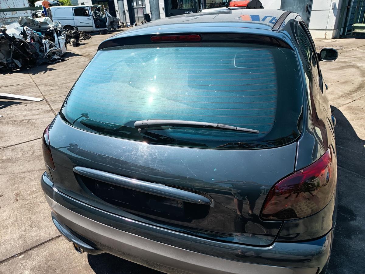Peugeot 206+ orig Heckklappe mit Scheibe KTG Grau Hurricane Bj 2009