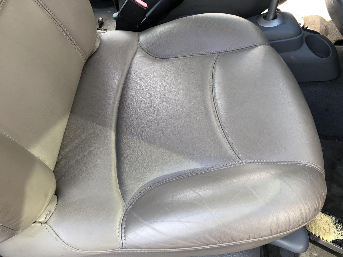 Renault Twingo I original Beifahrersitz vorn rechts Leder beige Bj 2006