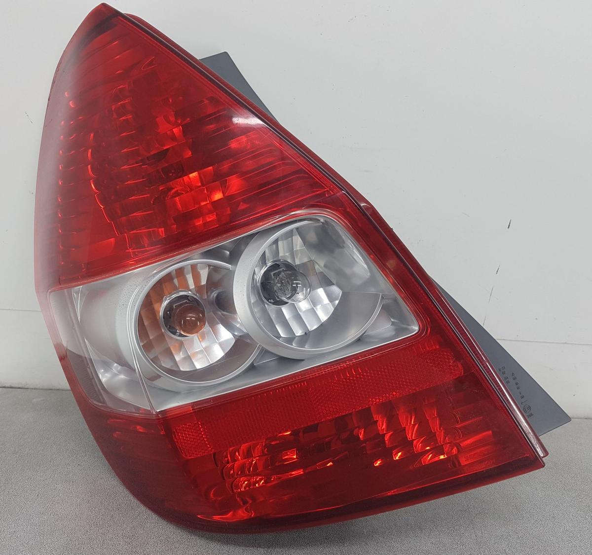 Honda Jazz Rückleuchte Rücklicht links Bj2004