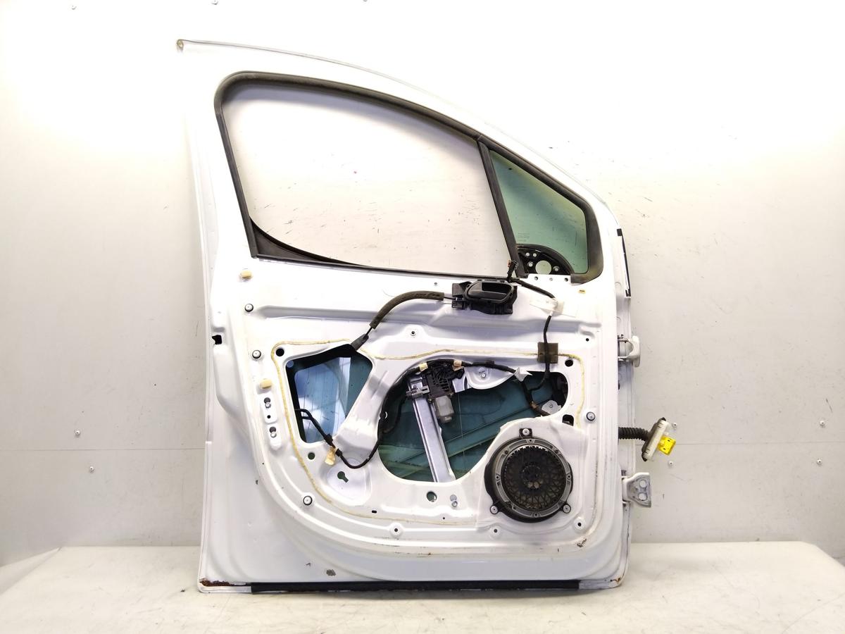 Peugeot Partner 2 Tür vorn links Fahrertür weiss Bj.2010 mit Anrostung unten
