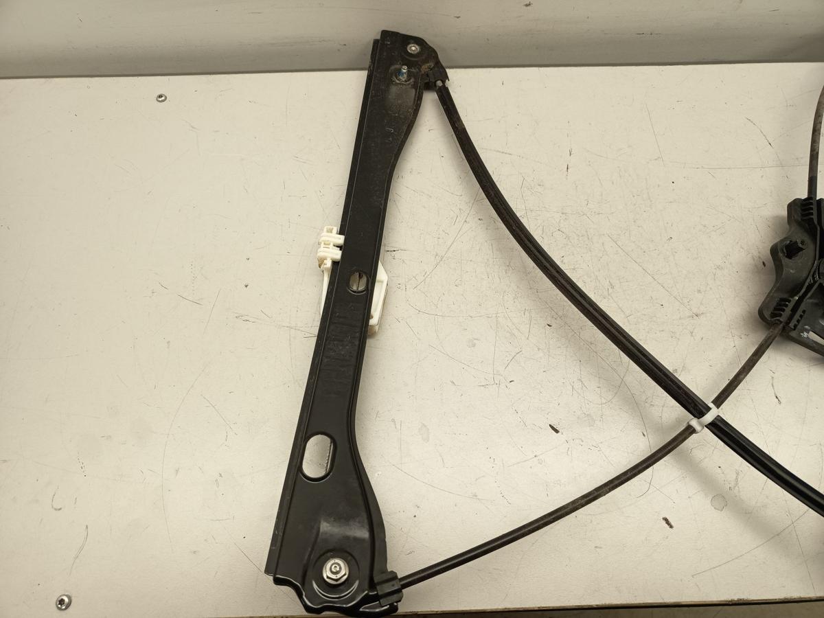 Skoda Fabia III NJ3 original Fensterheber vorne rechts ohne Motor BJ 2015