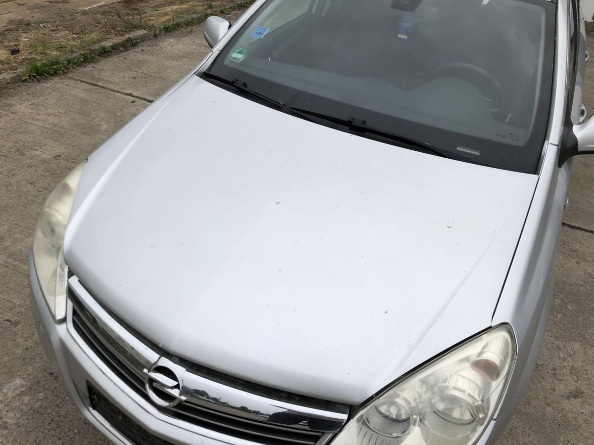 Opel Astra H Caravan Motorhaube Haube Klappe Deckel vorn 2AU Starsilber