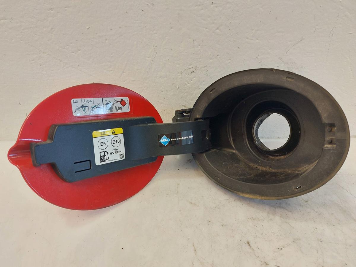 Ford Fiesta HF MK8 Tankklappe Tankdeckel Tankverschluss Race rot