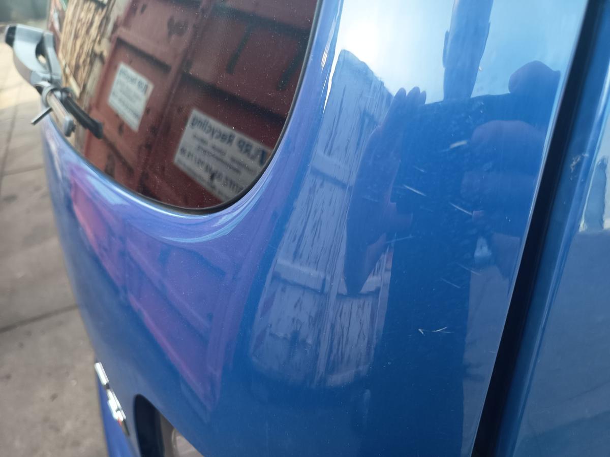 VW Touran GP 1T original Heckklappe mit Scheibe L5M Indienblau Bj 2009