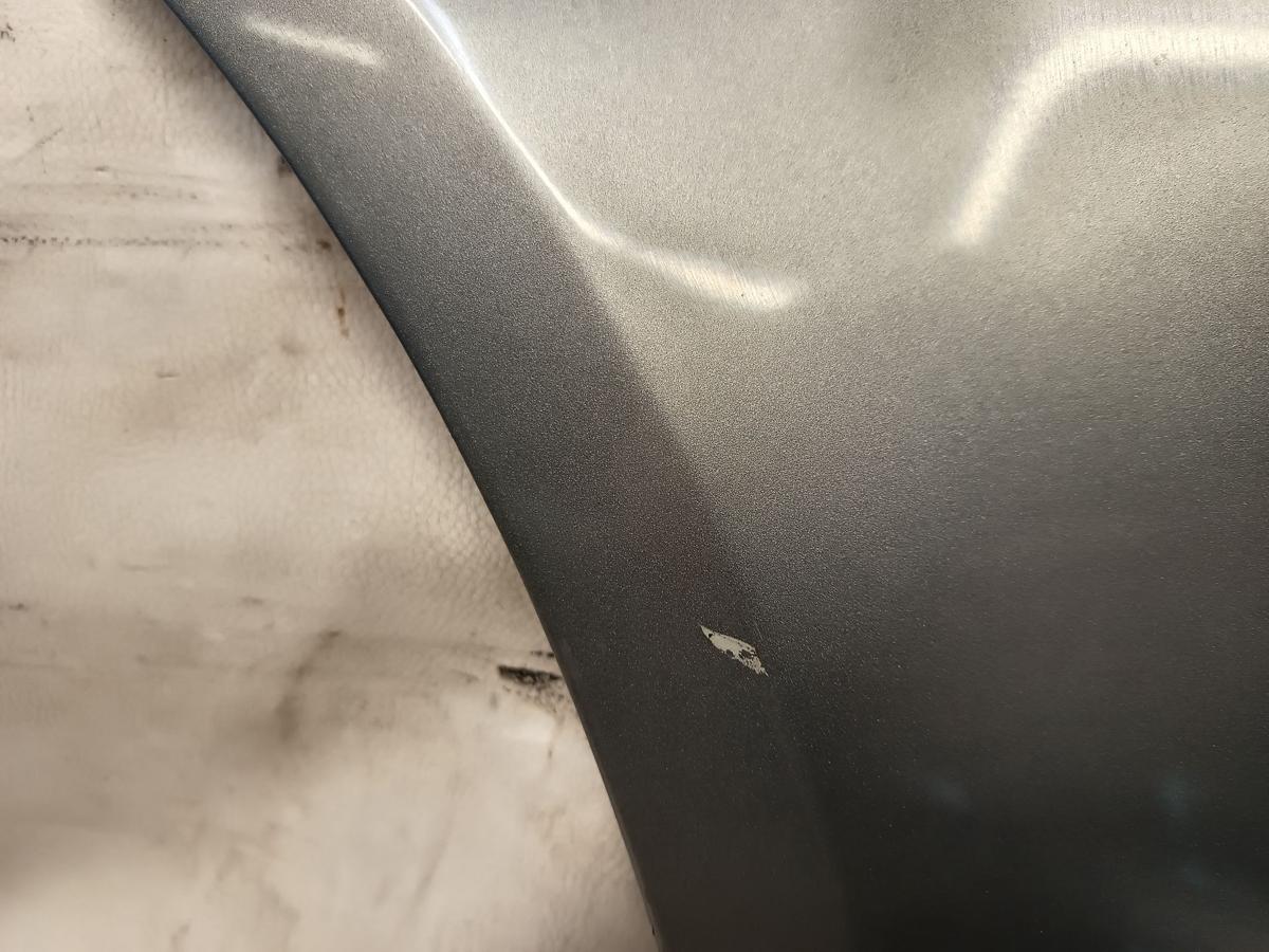 VW Passat 3BG ab 2000 original Kotflügel vorn links LD7V Silbergrau Metallic