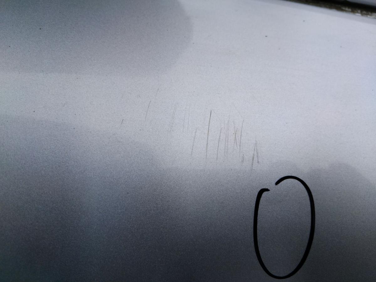 Audi A4 8E B7 original Kotflügel vorn rechts lichtsilber LY7W BJ2006