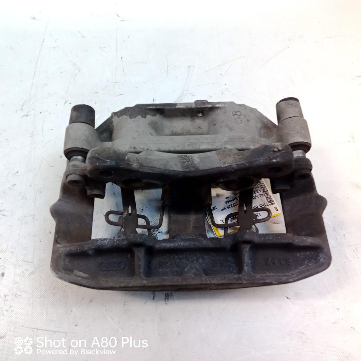 Audi A6 4B C5 original Bremssattel Vorderachse links Lucas 4.2 220kw Bj.1999