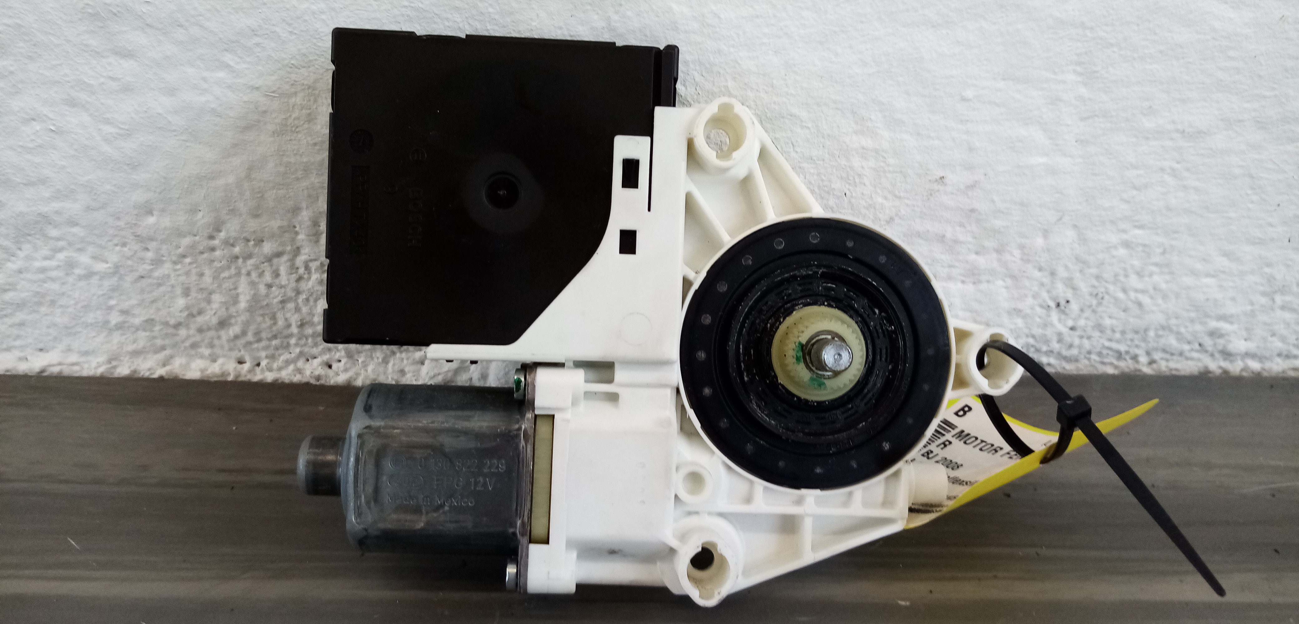 Fensterhebermotor Motor Fensterheber vorn rechts VW Golf V 5 1K Variant