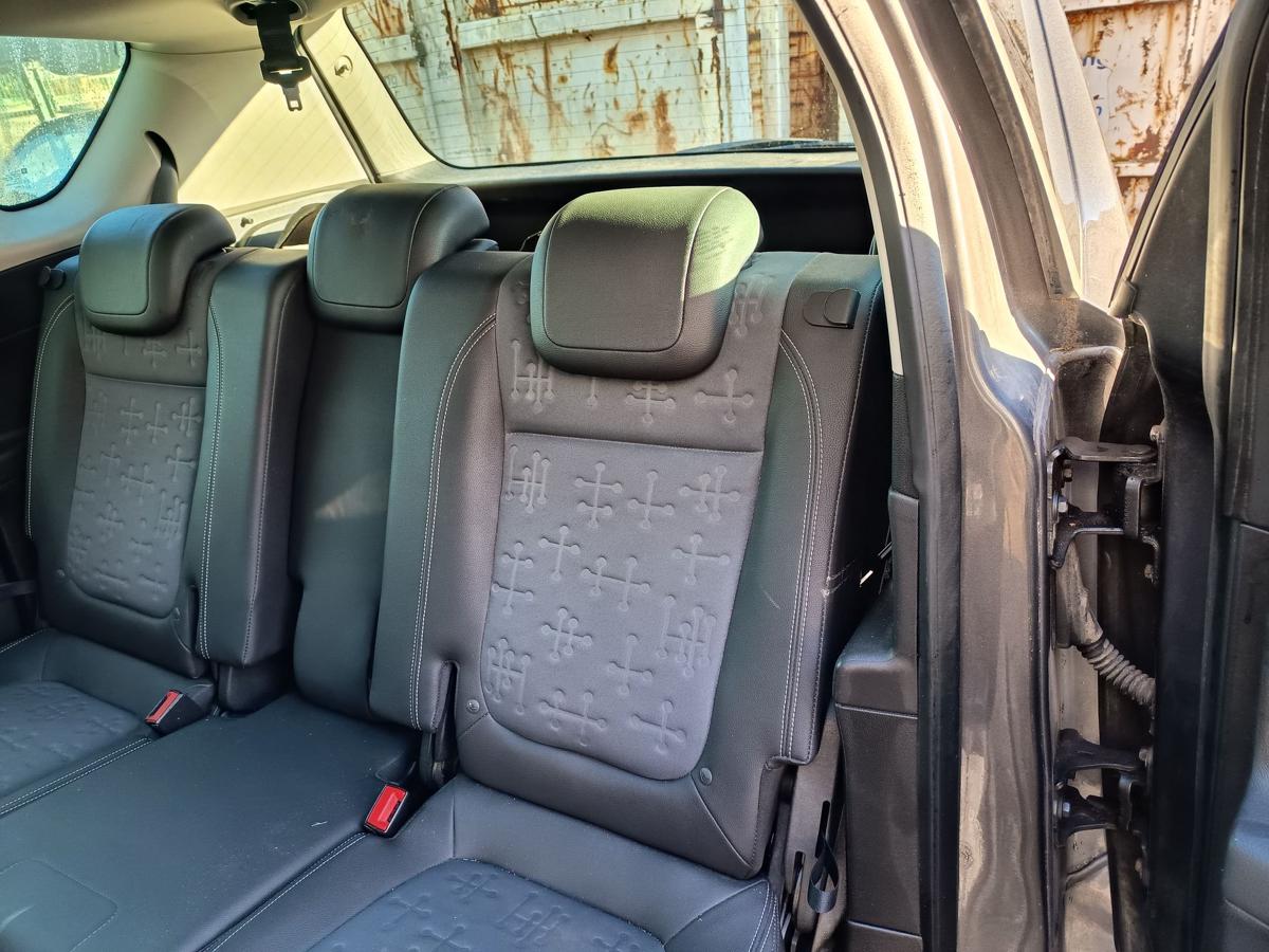 Opel Meriva B original Sitz hinten links Teilleder Baujahr 2012