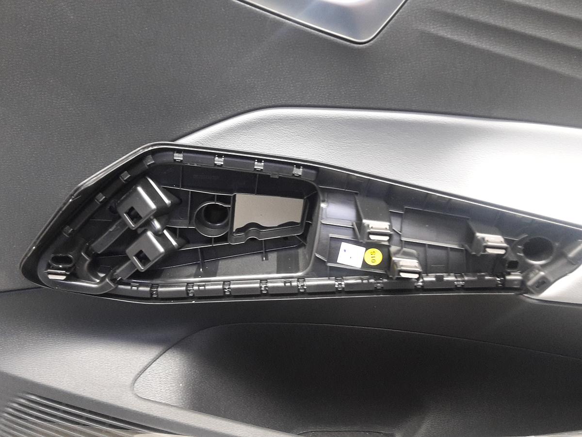 VW ID.3 orig Türverkleidung vorne rechts für elektr Fensterheber Bj 2020