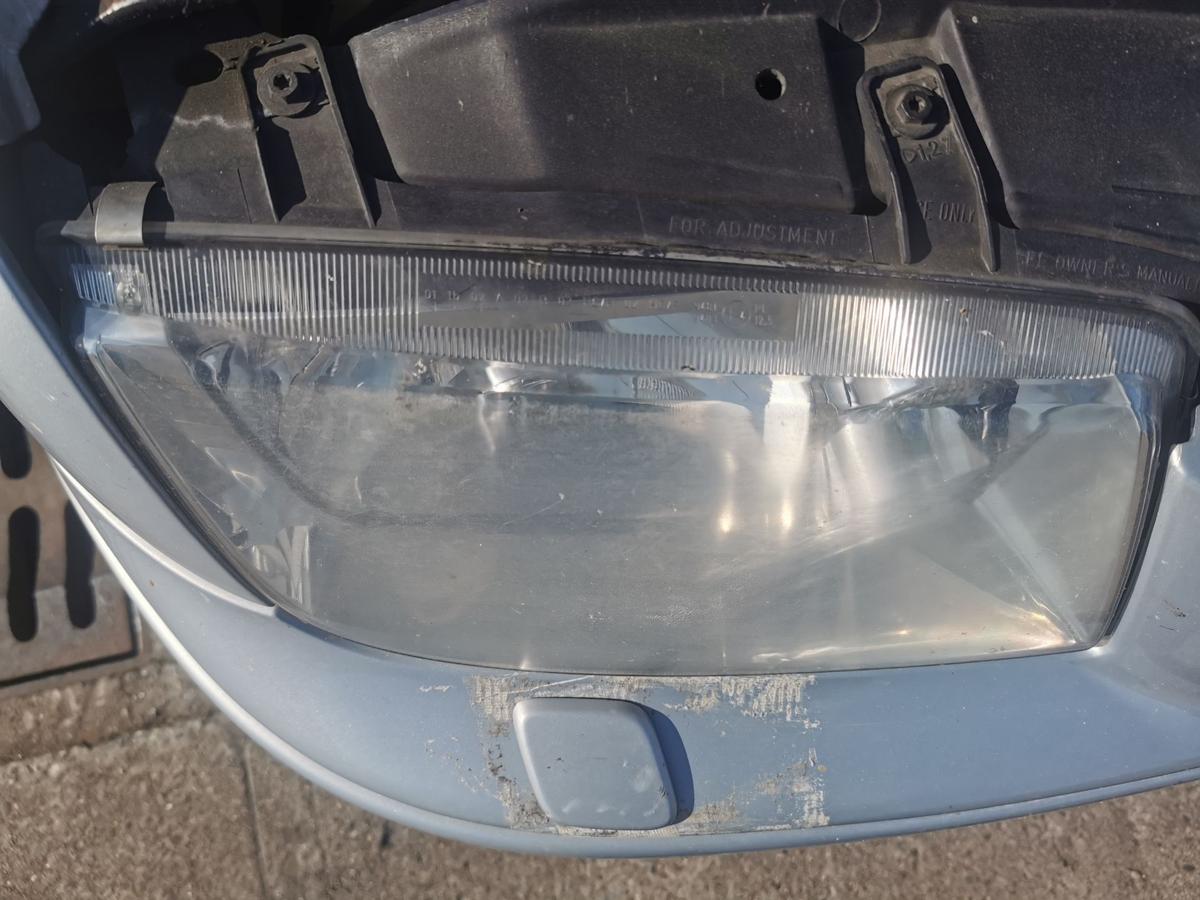 VW Bora 1J Scheinwerfer Hauptscheinwerfer Frontscheinwerfer von rechts TRUEB