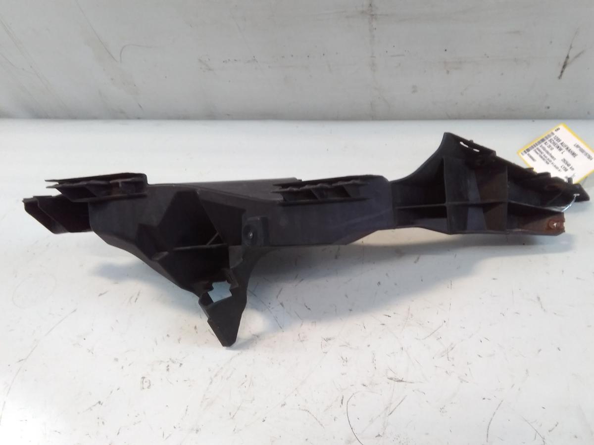 Audi A1 8X original Aufnahme Scheinwerfer links 8X0805607 BJ2010