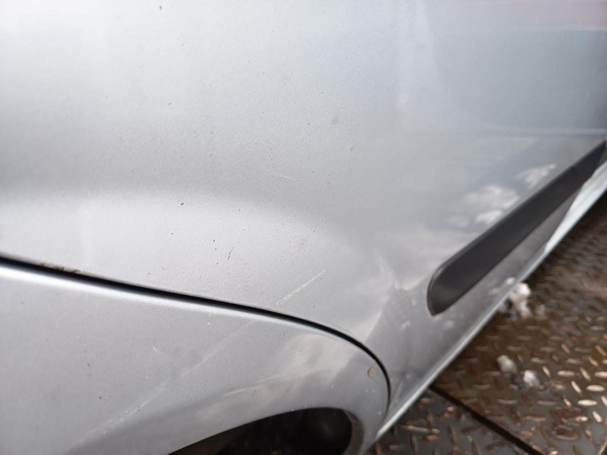 Hyundai Getz original T&uuml;r hinten rechts Fond 5S Space silver Bj 2005