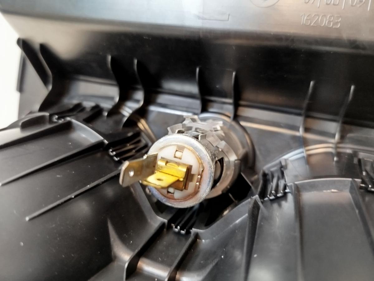 BMW 1er F20 Aschenbecher vorn mit Dosenhalter Getr&auml;nkehalter Ascher Fach