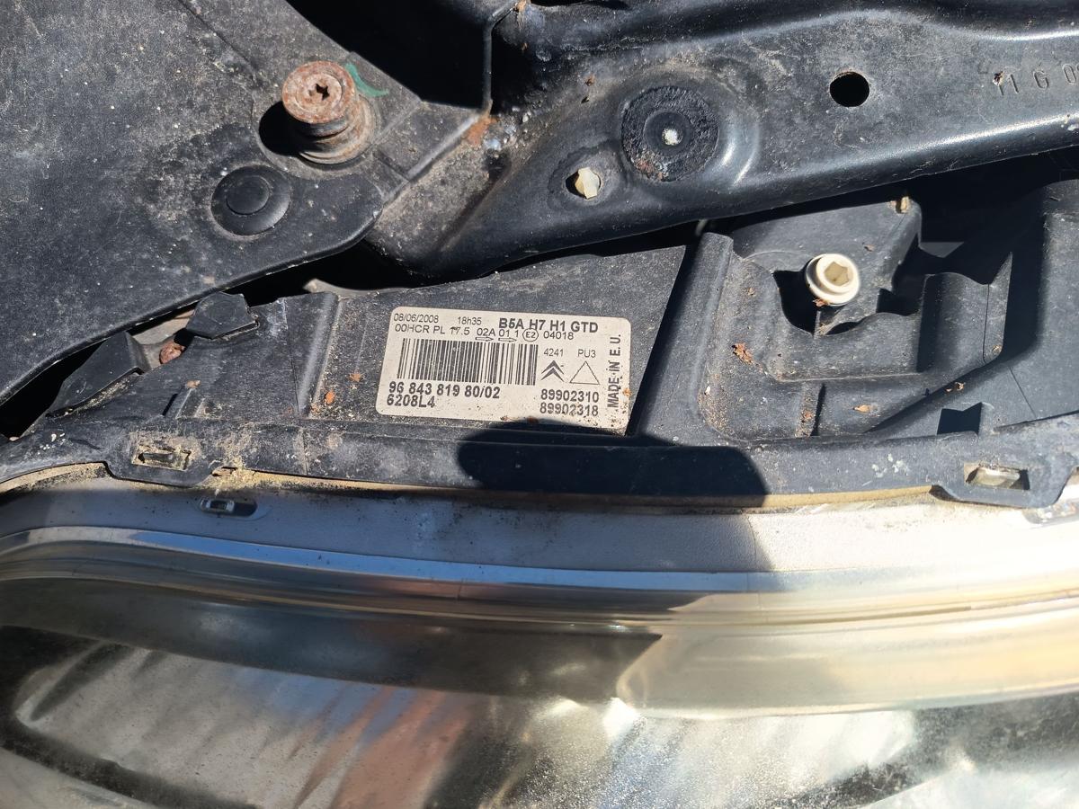 Citroen C4 original Hauptscheinwerfer links Halogen Front Licht Bj 2008