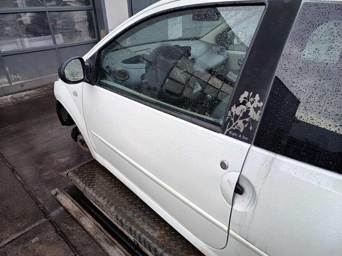 Renault Twingo II original T&uuml;r links Fahrer OV369 Arktiswei&szlig; Bj 2009