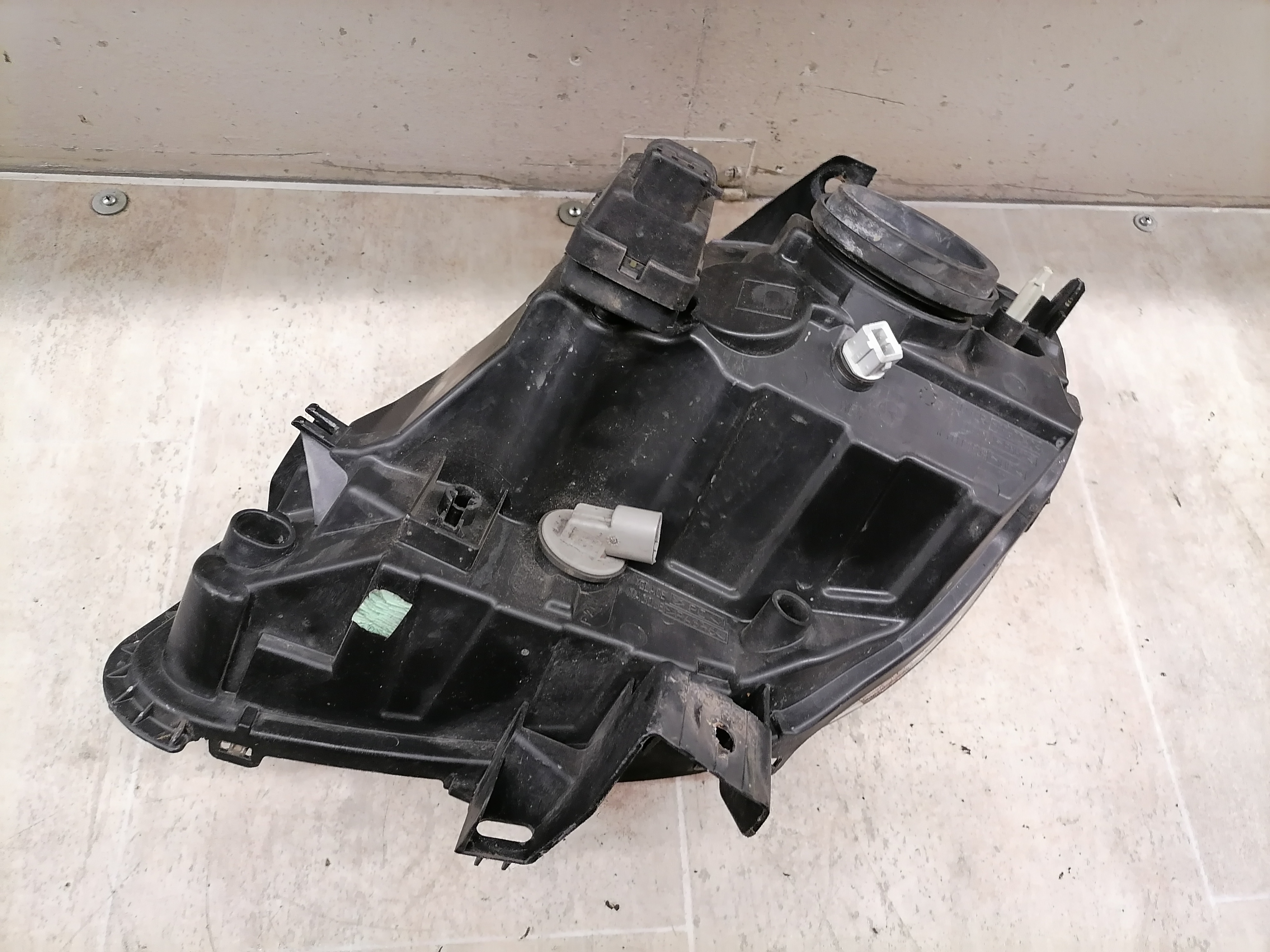 Renault Kangoo 05-09 Scheinwerfer vorn rechts Lampe 043570 Valeo