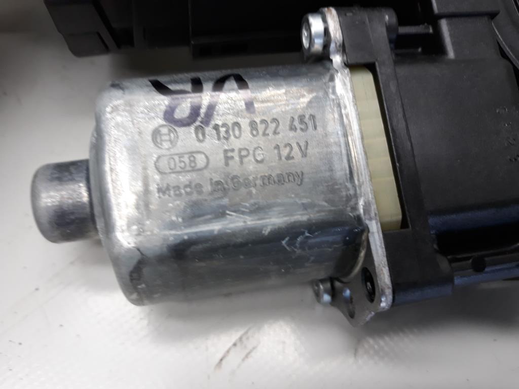 VW Passat 3C B7 3C0959702A Fensterhebermotor Tür vorn rechts LB9A abBJ2010