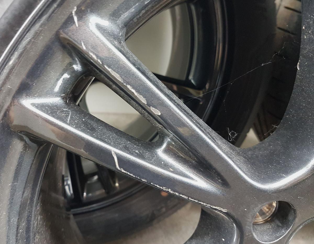 Tesla Model Y Radsatz Alufelgen Bj25 9,5x19 ET45 1188222-00-C 19Zoll Sommer